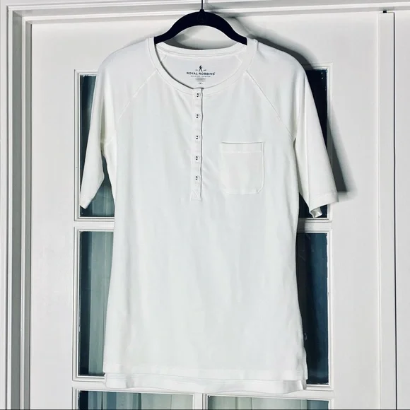 🆕 Royal Robbins White Tee - Medium - Picture 3 of 5